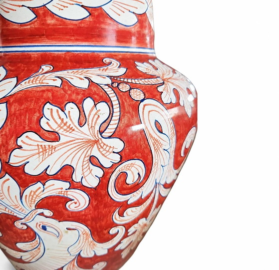 Baroque-style lamp / Decorated Sicilian ceramics / Baroque decoration on a red background – Reading Lamp (photo 3 of 8)