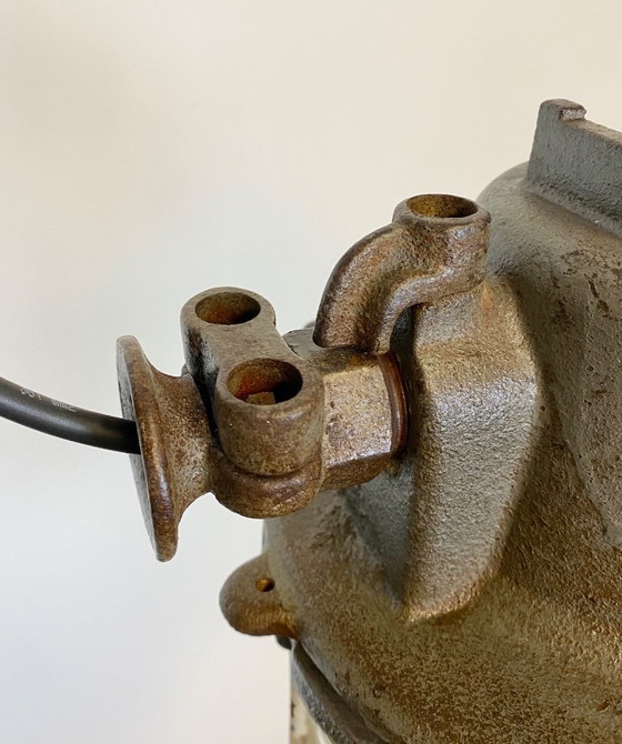 Image 1 of Suspension industrielle en fonte grise, style cage, années 1970