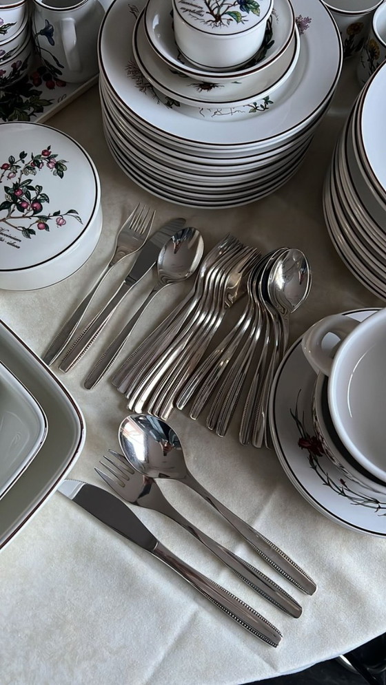 Image 1 of Villeroy&Boch servies ( 12 persoons ) + Sola Elite 9delig bestek