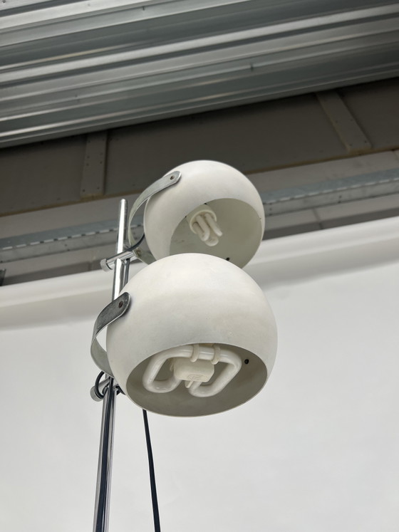 Image 1 of Lampadaire vintage « œil » style futuriste des années 1970 - Goffredo Reggiani