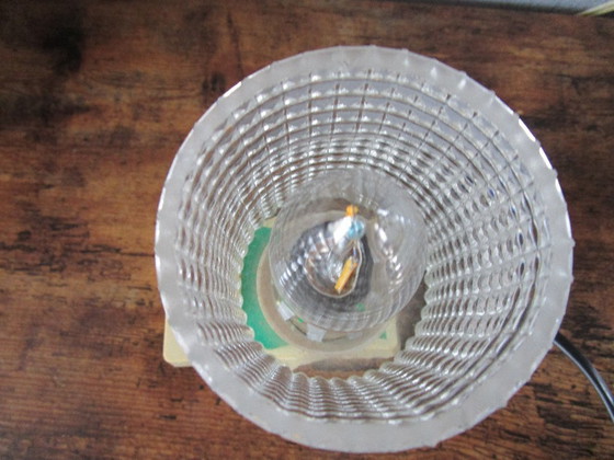 Image 1 of Bellissima lampada da comodino vintage - anni '60/'70 - Verde con rilievo in vetro