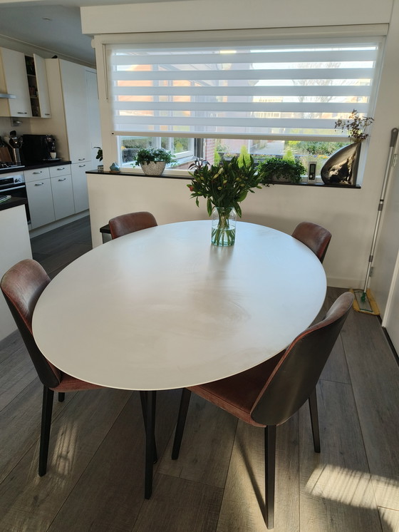 Image 1 of Tavolo ovale bianco design italiano