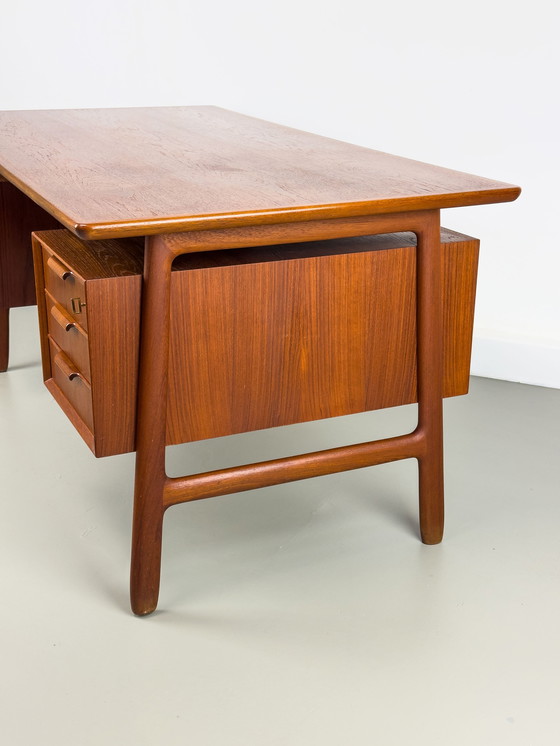 Image 1 of Modèle 75 Teak Desk From Omann Jun, 1960S