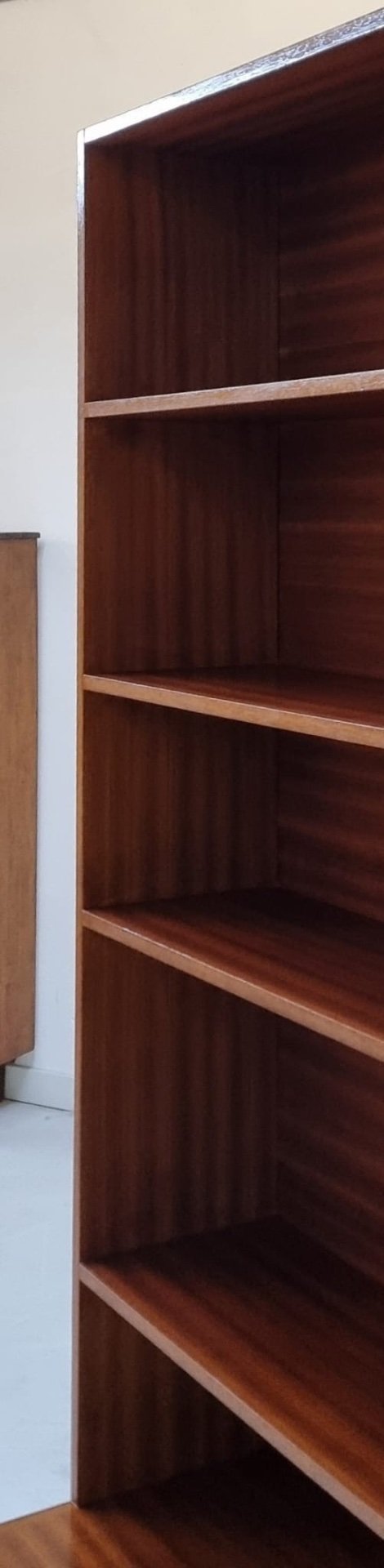 Image 1 of Bibliothèque du milieu du siècle