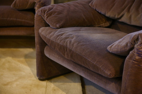 Image 1 of De Maralunga 3-zitsbank en twee fauteuils set van Vico Magistretti voor Cassina, eerste editie 1973.