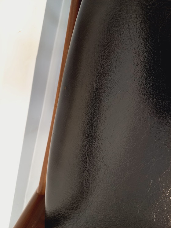 Image 1 of Vintage Scandinavian Teak and Skai Chair from the 50s and 60s