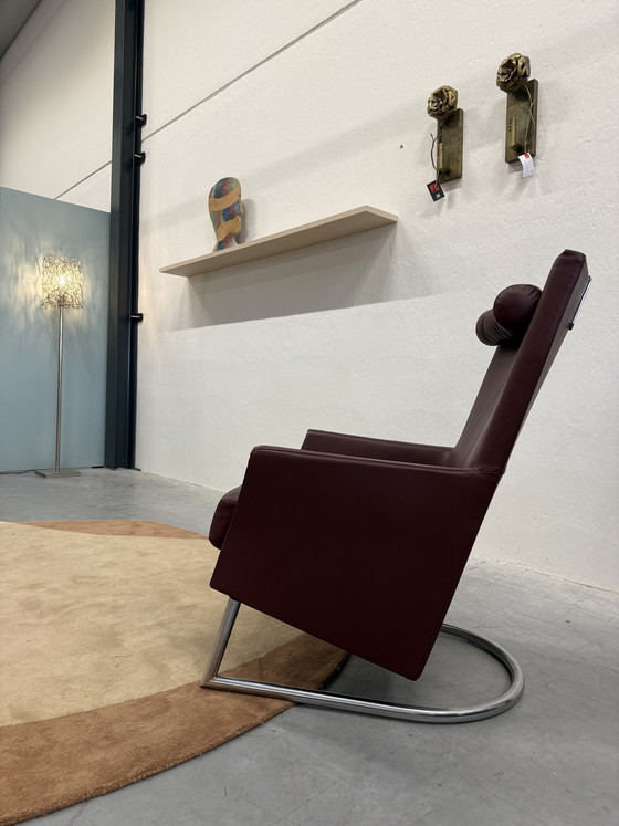 Image 1 of Sillón Montis Madonna de piel rubí