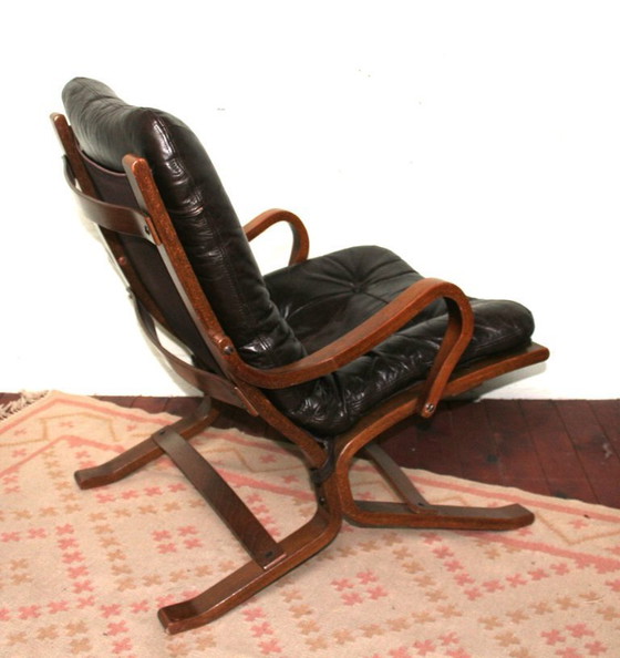 Image 1 of Midcentury Scandinavische fauteuil met lederen kussen