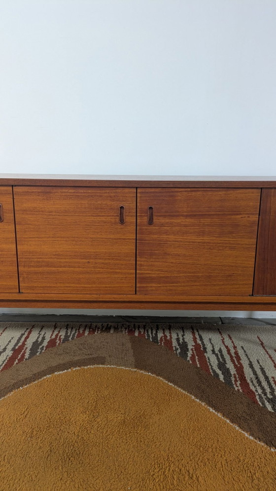 Credenza vintage di design scandinavo – Credenze, Legno, lamine (photo 7 of 10)