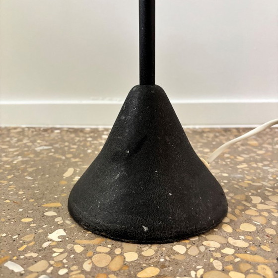 Image 1 of Vloerlamp uit het midden van de 20e eeuw, ontwerp Hans Bergström (toegeschreven), zwart metaal, messing en gele kap, Zweden
