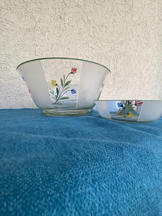 Hand-Painted Flower Patterned Glass Bowls, Hungary, 1950s, Set of 7 (photo 4 of 5)