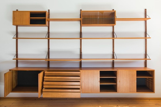 Image 1 of Modulair wandplankensysteem van Poul Cadovius voor Cado, jaren 60.