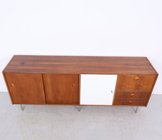 Vintage Fristho Sideboard in Walnut – William Watting – 1960s – Metal (photo 16 of 17)