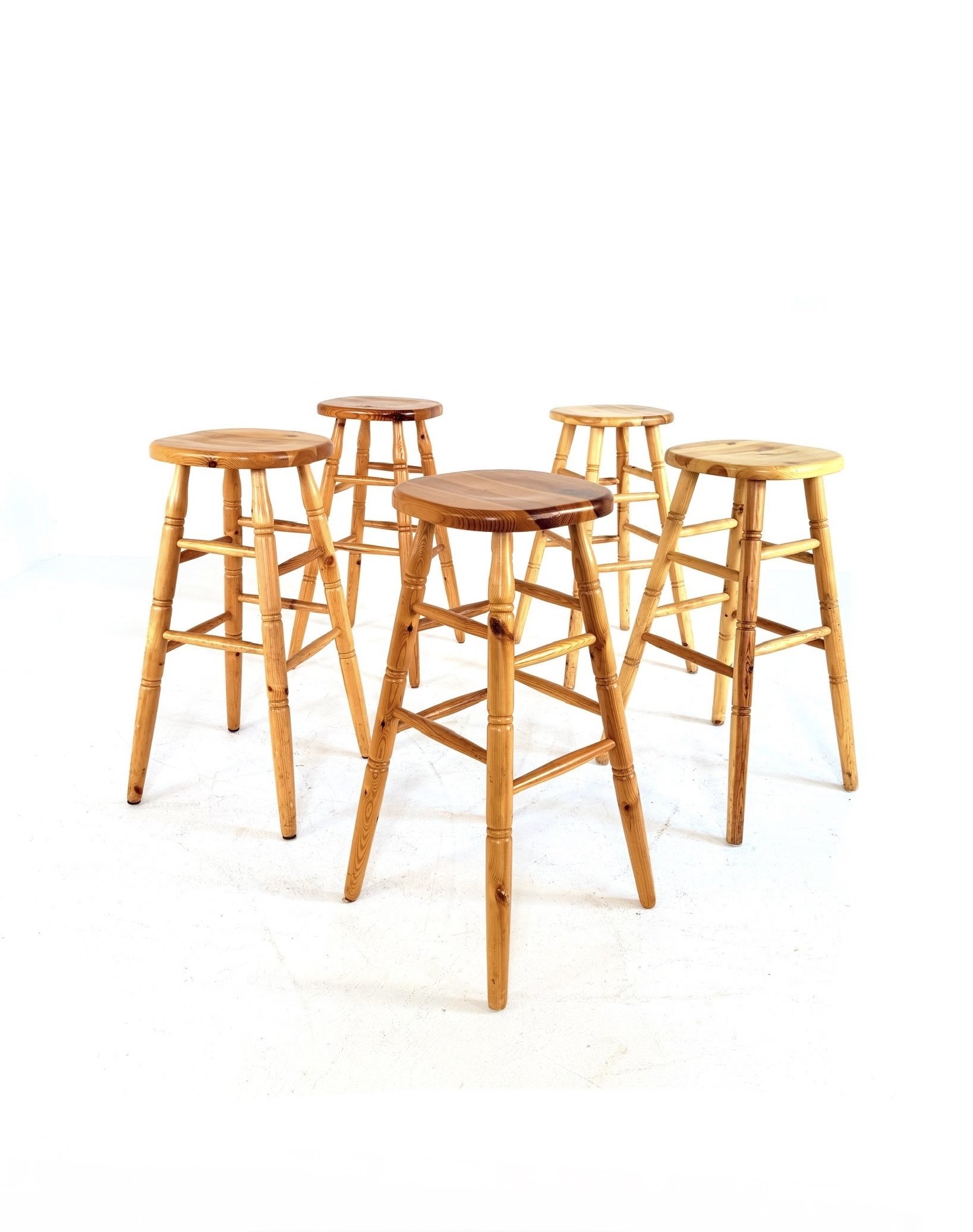 Rétro VTG 60s Counter Bar Stool Perfect‼️ 5x vintage Brutalist bar stool '60s | €450 | Whoppah