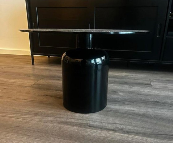 Image 1 of Mesa auxiliar marrón y negra (para sala de estar)