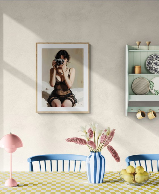 À fleur de lumière – Frau mit Kamera – Kunstdrucke, Paper (photo 6 of 8)