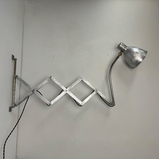 ALTE GROSSE LAMPE INDUSTRIELLE AKKORDEON-WANDLEUCHTE