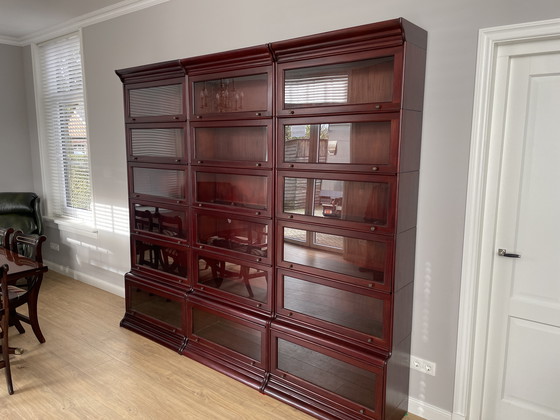 Image 1 of 3 model globe Wernicke boekenkasten 85 cm breed en 227 cm hoog 6 elementen op elkaar 