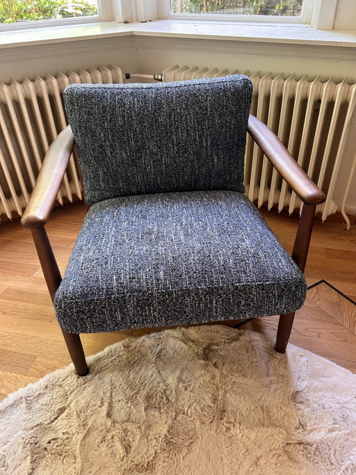 Polsotten Todd Chair