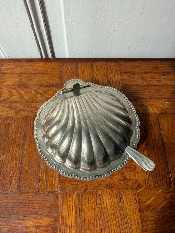 Image 1 of Butterdose aus Edelstahl in Muschelform