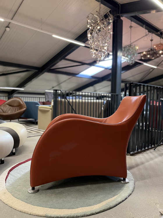 Image 1 of Modell Montis Loge Sessel Tomatenrot Leder anzeigen