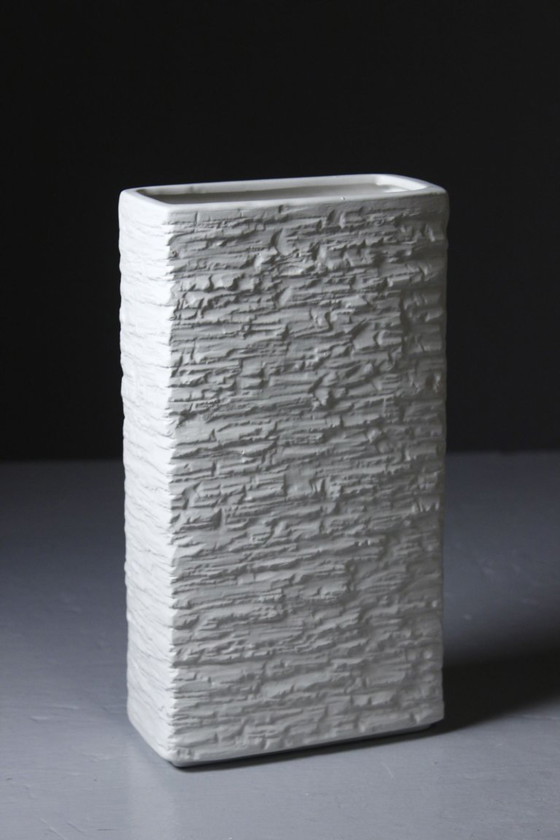 Vintage Ceramic Brutalist Design Vase Op A5rt 20th Century (photo 2 of 8)