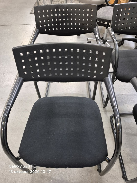Vitra Visavis chairs – Conference chairs, Metal, Plastic (photo 3 of 5)