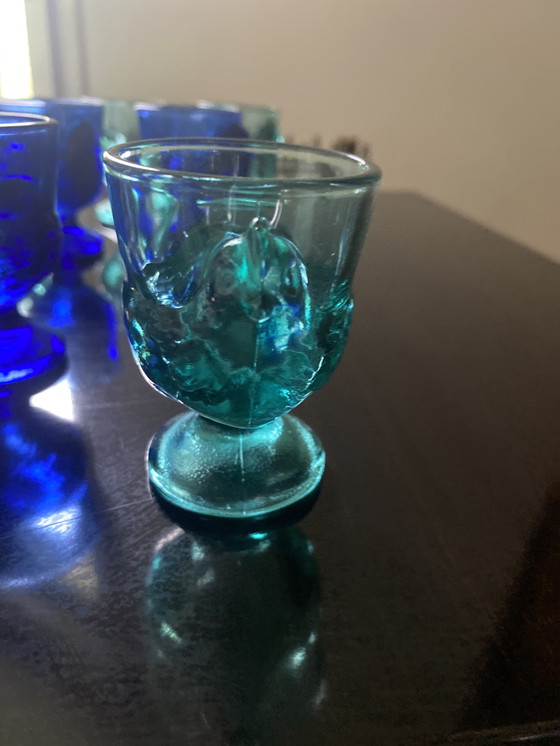 Image 1 of 8 hueveras o palmas de coco