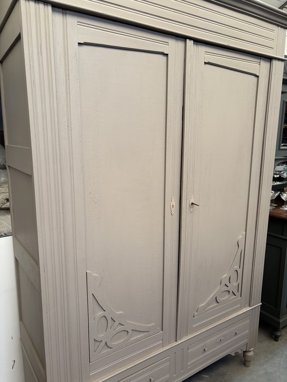 Image 1 of Brocante kledingkast