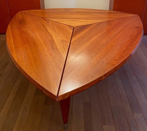 Table de salle à manger triangulaire, Rob Lagrouw, Dutch Art Design, Rotterdam