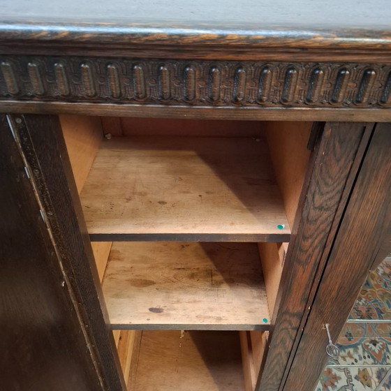 Antique oak sideboard with a central glass door and striking ball feet – Wood (photo 9 of 15)