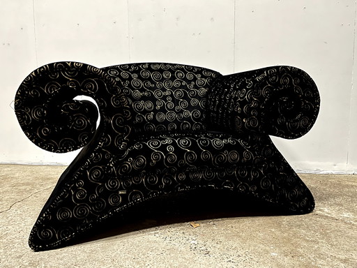 Fauteuil design Bretz avec ottoman assorti