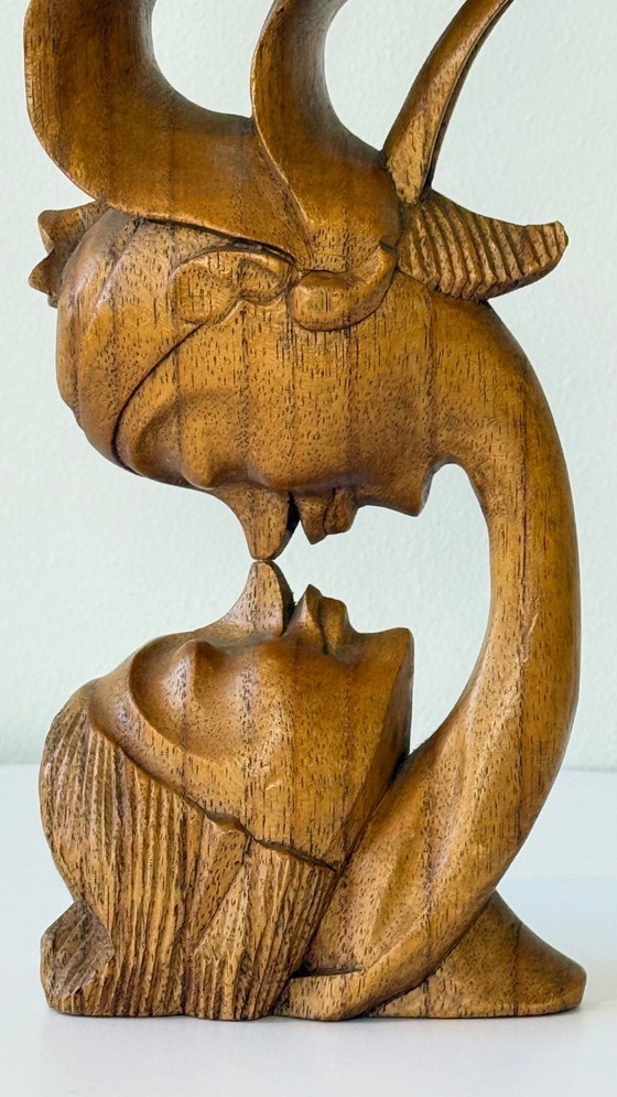 Image 1 of Statuetta balinese vintage intagliata a mano – "Il bacio", circa anni '70