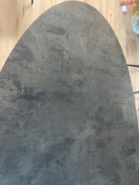 Image 1 of Dining table Masura by Xooon oval