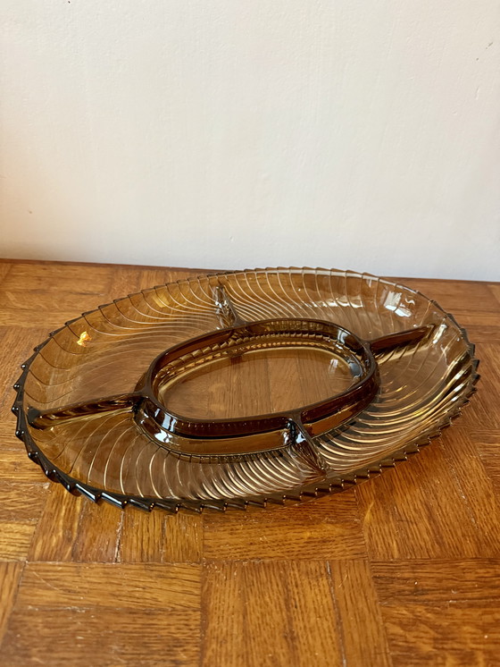 Image 1 of Piatto per antipasti in vetro fumé suddiviso in scomparti