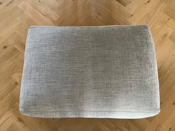 Image 1 of Pouf Leolux Bellice