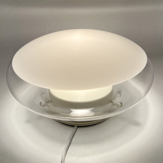 Leucos Gill 28 – Roberto Pamio – Vintage Space Age Wall/Ceiling Light – Plastic, Glass (photo 2 of 17)