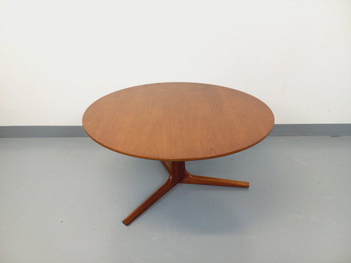 Bernhard Pedersen & Son Vintage Danish Scandinavian Round Coffee Table in Teak from the 60s