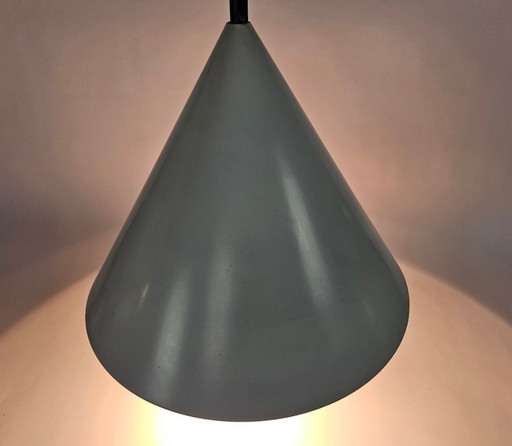 Vintage minimalist conical pendant lamp - Louis Poulsen Billiard style - 70s