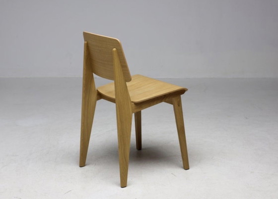 Image 1 of Chaise longue Vitra Jean Prouvé, totalmente de madera de roble natural: artesanía atemporal en roble macizo.