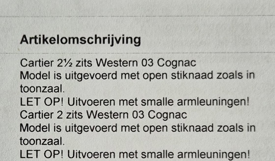 Image 1 of Canapé en cuir 2 et 2 places et demie