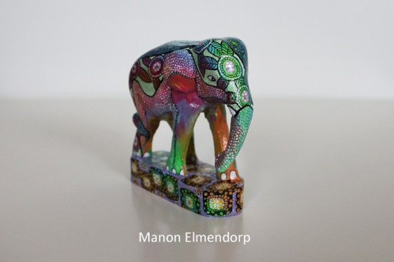 Unique Hand-Painted Elephant Figurine "Precious Elephant" Signed, Sculpture, Other, Blue, Modern (photo 3 of 7)