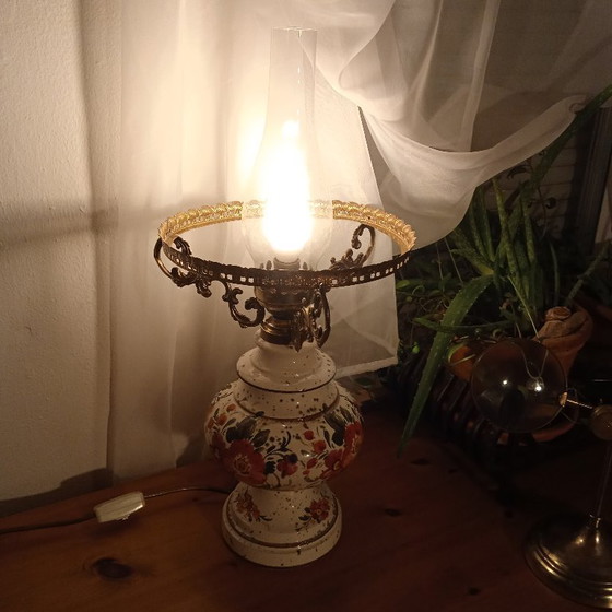 Image 1 of Lampe de table Majolica Sturm-Design en céramique italienne vintage, avec verre blanc dépoli et motifs floraux.