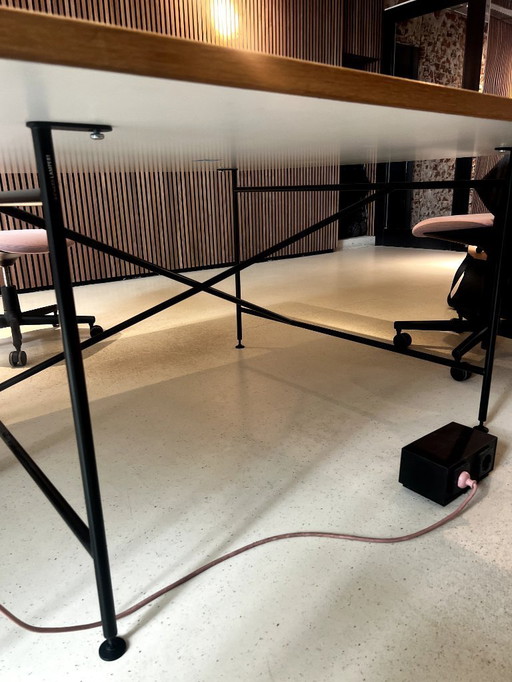 Richard Lampert Eiermann table