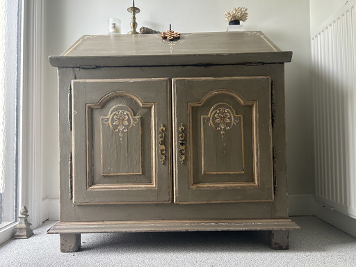 Commode met uitklapbare desk