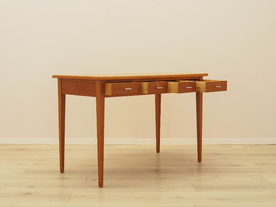 Image 1 of Escritorio de teca, diseño danés, década de 1970, fabricado en Dinamarca.