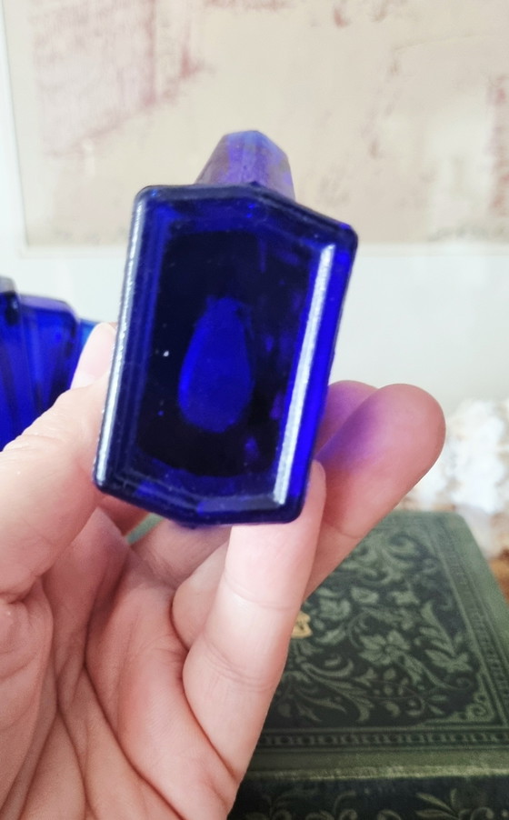 Vintage Art Deco Style Cobalt Blue Glass Perfume Bottle Set Of 3 – Decorative Objects (photo 4 of 10)