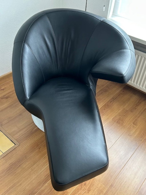 Poltrona girevole Leolux Parabolica in pelle