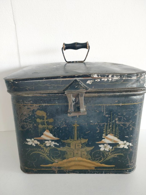 Antica Scatola di Latta Toleware / Chinoiserie Brocante con Decorazione a Pagoda