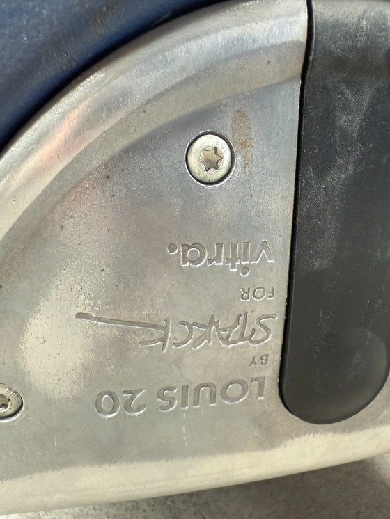 Image 1 of Silla Vitra Louis 20 de Philippe Starck